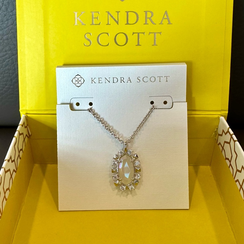 Kendra Scott Shanley Silver Short Pendant Necklace